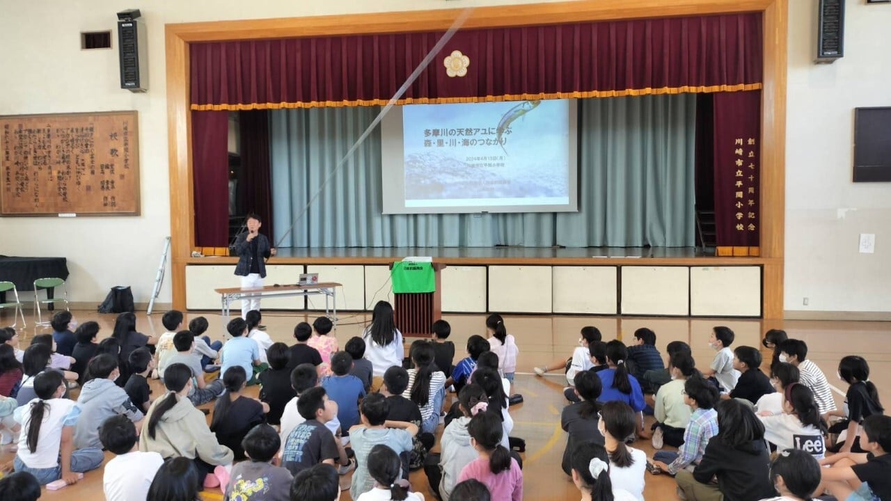 平間小学校での教室のようす
