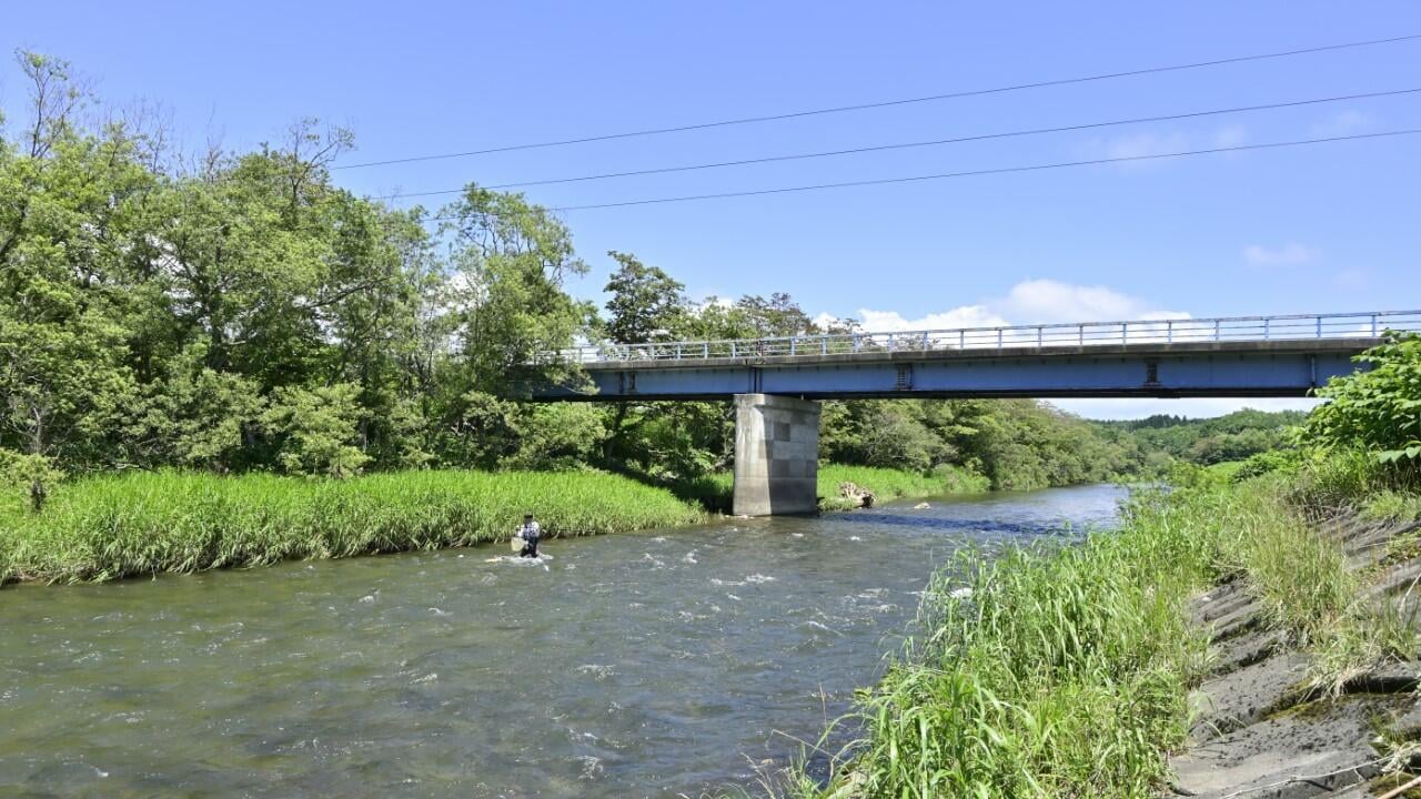 後志利別川