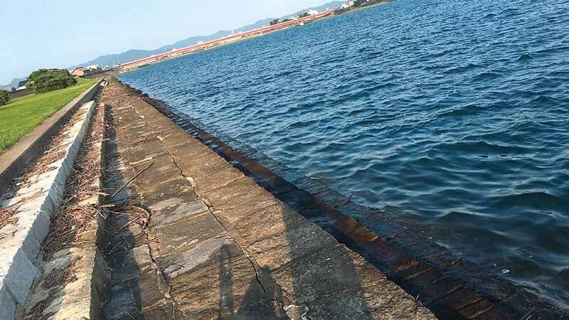 清須河川敷広場