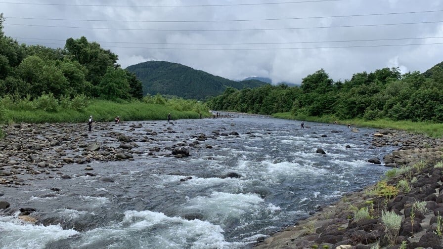 雫石川