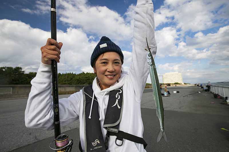 浦安釣法】サヨリ釣り入門【キャストが爽快】 | つり人オンライン