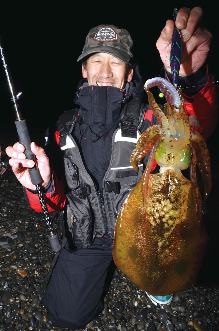 サーフのエギング入門 捕食モードのアオリイカを探って釣る 前編 魚種別釣りガイド サーフのエギング入門 捕食モードのアオリイカを探って釣る 前編 魚種別釣りガイド