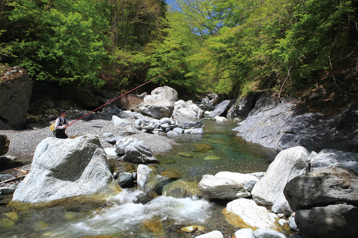 ヤマメ釣りおすすめ渓流ベスト5 埼玉県秩父・荒川／月刊『つり人
