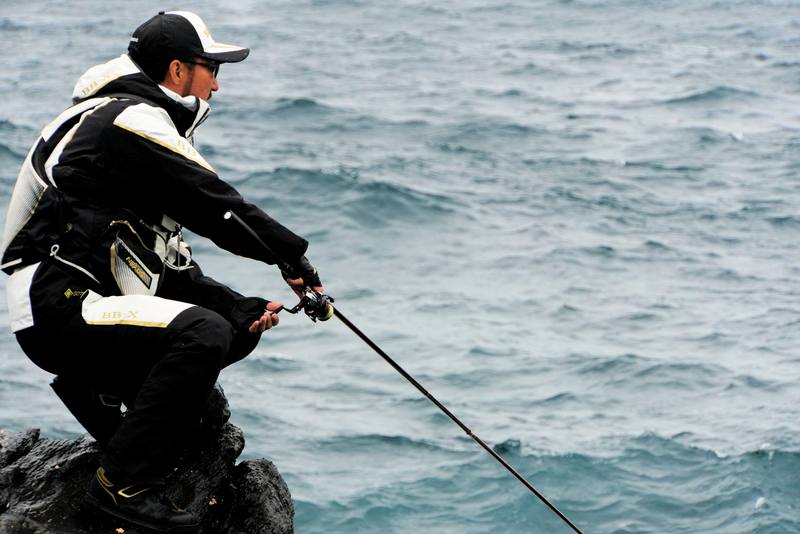 プロが選ぶ偏光サングラス｜磯釣りトーナメントの名手がTALEXレンズで