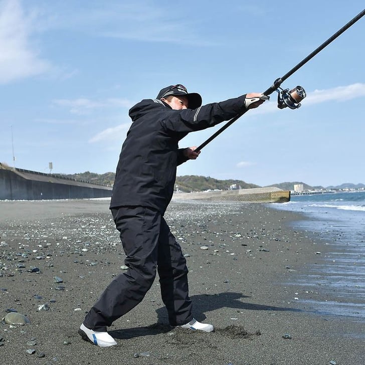 投げ釣り 遠投できる投げ方の基本を解説 目指せ0m超 後編 魚種別釣りガイド 投げ釣り 遠投できる投げ方の基本を解説 目指せ0m超 後編 魚種別釣りガイド