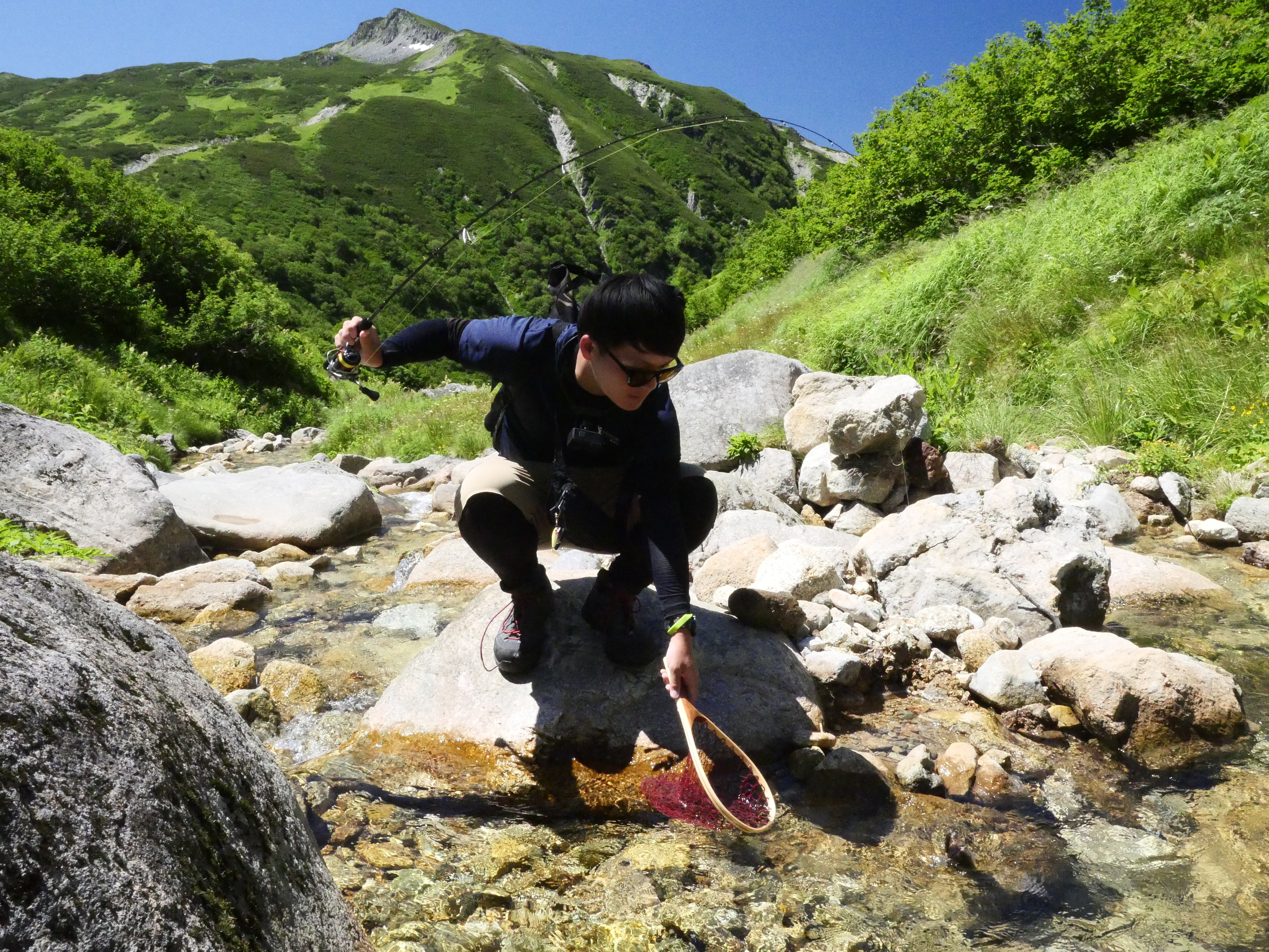 魚以下のサイズに仕舞える？！】PACKSTYLE A4 S49FL-solidのレビュー