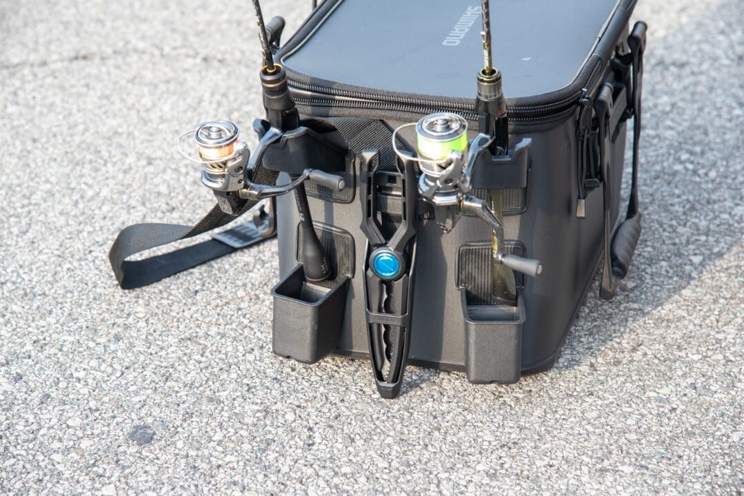 シマノ・ライトグリッパーとホルスター