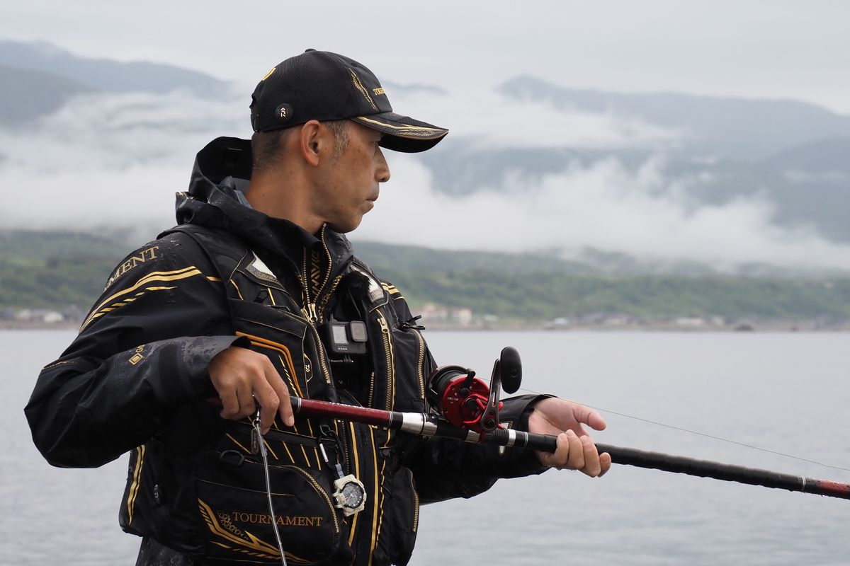 動画公開】プロ野球・和田一浩：磯釣りチャレンジ・佐渡島／磯の王者
