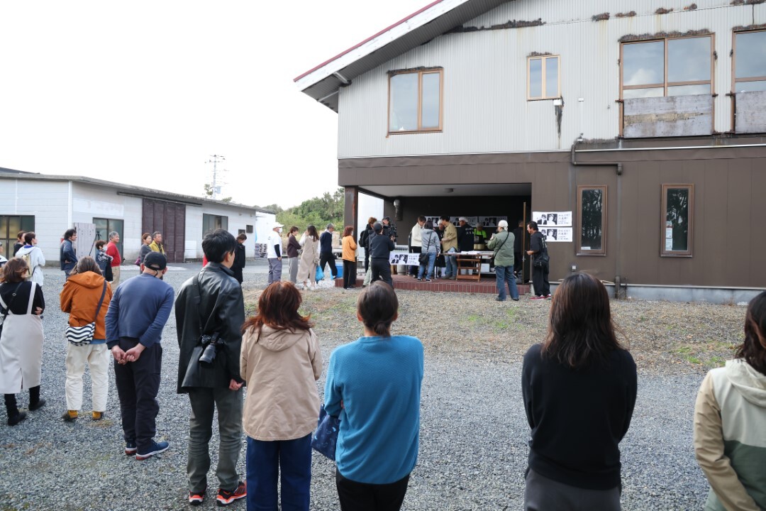 イベントには多くの島民が訪れた