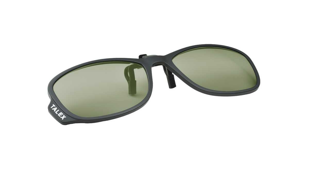 老眼が進んでも快適な視界を求めてもがくメガネ派に、嬉しい2つの