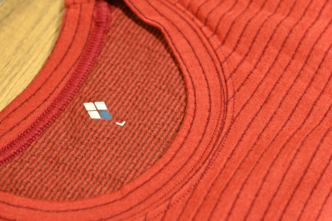 モンベルのベースレイヤー：吸水拡散性で汗冷えを防ぐ