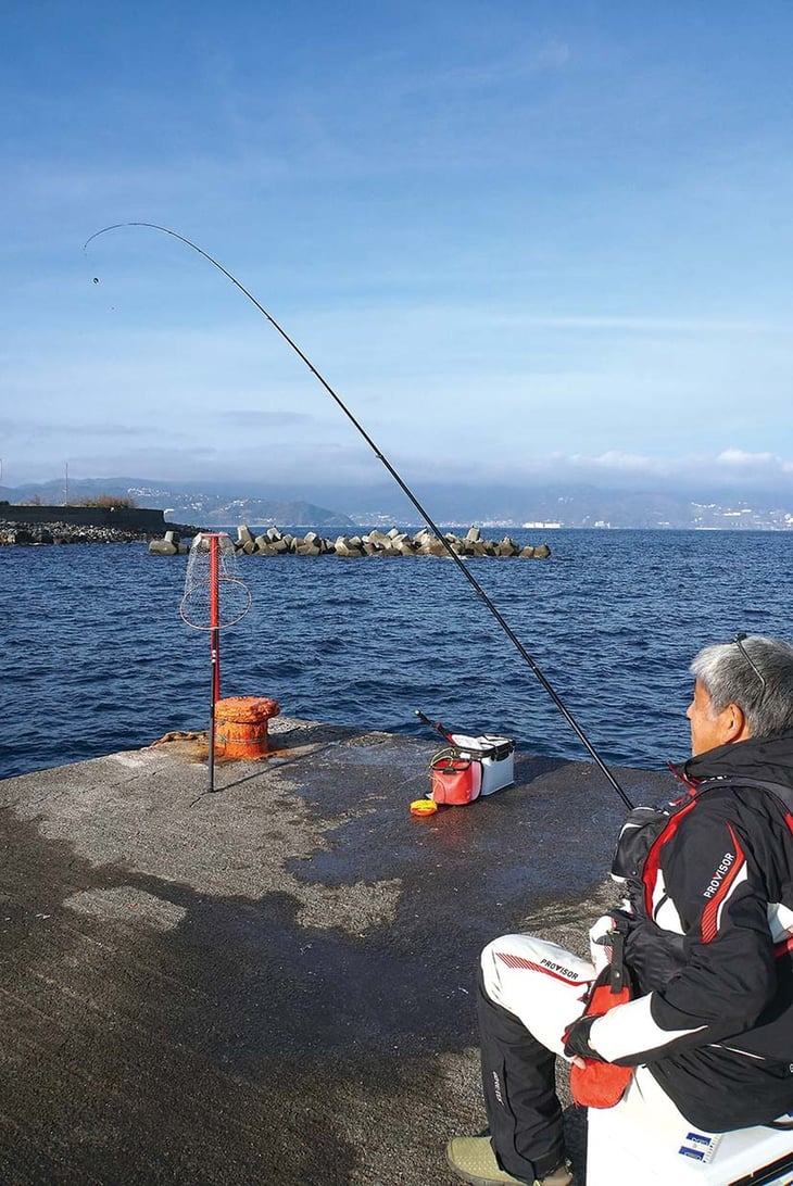 海釣り超入門 堤防から始めるメジナ ウキフカセ釣り入門 エサの買い方 服装 タックル 釣り方の基本 魚種別釣りガイド 海釣り超入門 堤防から始めるメジナ ウキフカセ釣り入門 エサの買い方 服装 タックル 釣り方の基本 魚種別釣りガイド