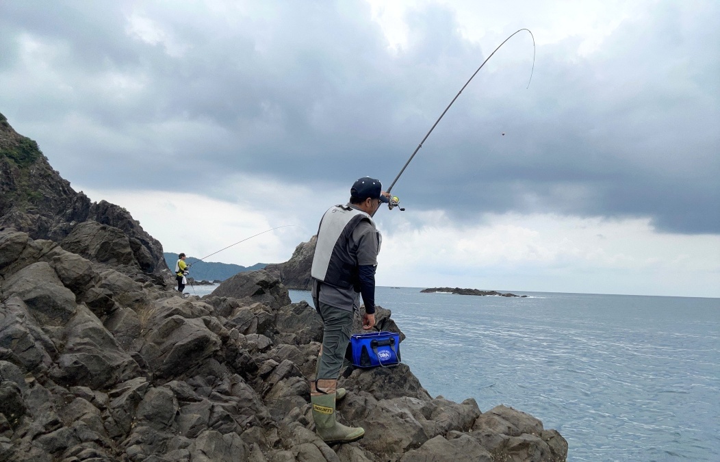 毎日夕マヅメに間に合う働き方。釣りを日常に置く「林業」という選択肢