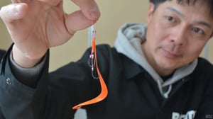 カーリーネクタイはどう選ぶ？開発者が語る「厚み」と「動き」の使い分け