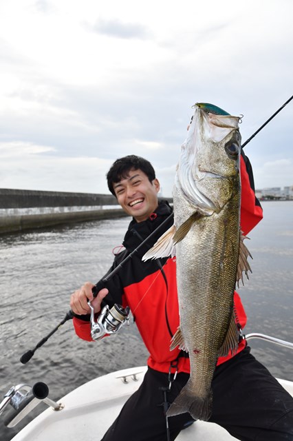 バス、シーバスワンピースロッド バス、シーバスワンピースロッド