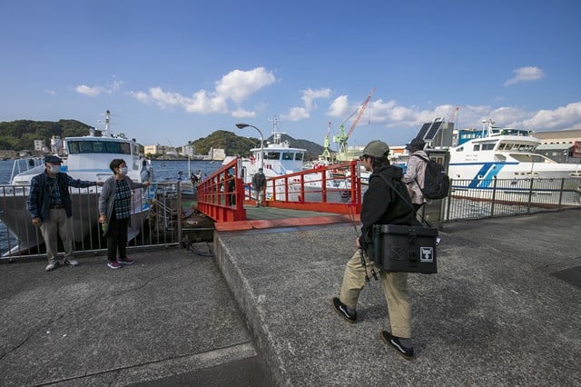 宇和島港から高速艇「ゆきかぜ」でアクセスした