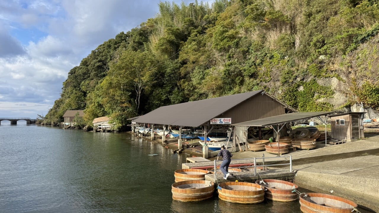 佐渡名物のたらい舟