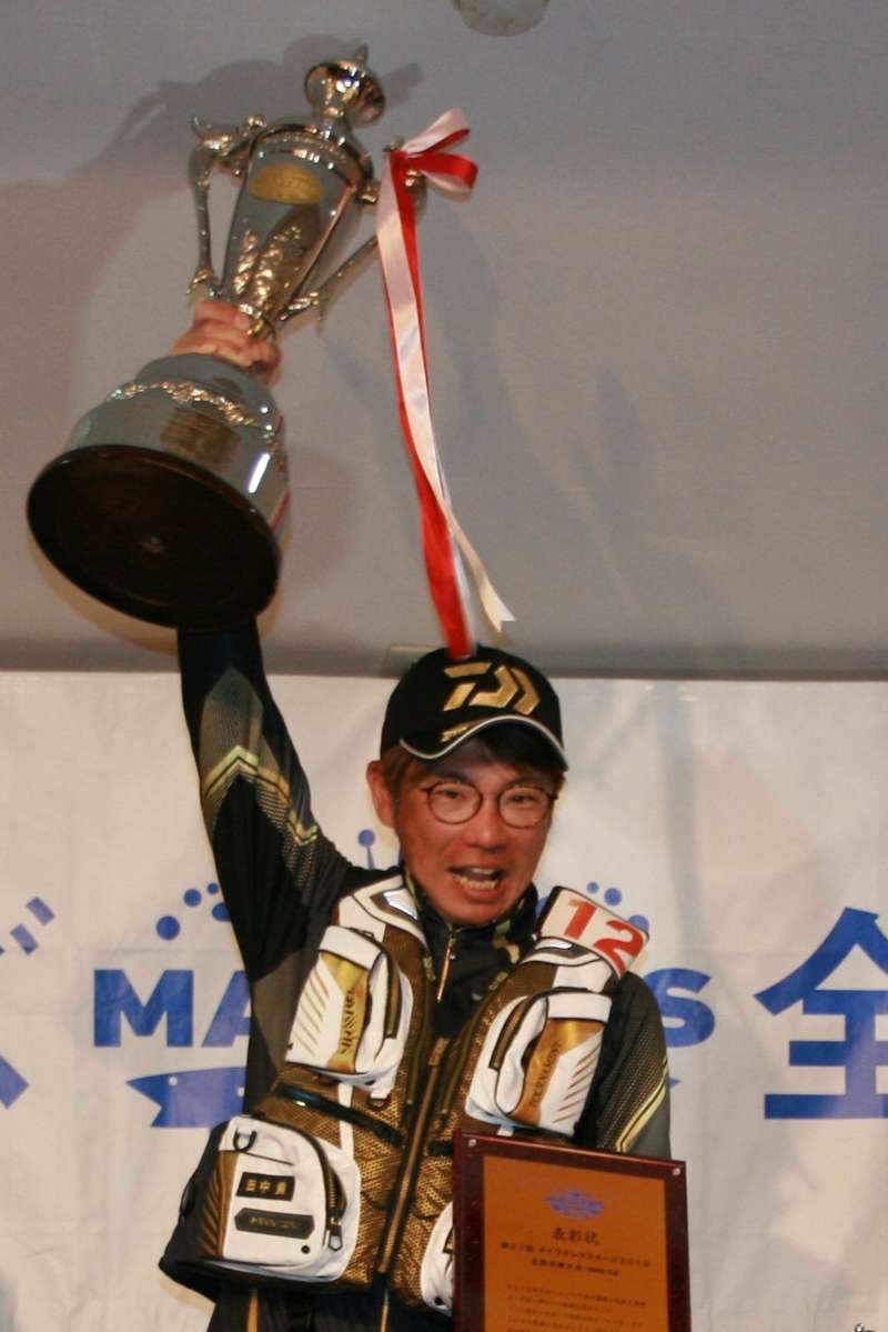 グレ釣りKING OF KINGS】豪華磯釣りグッズが当たる!? インスタ