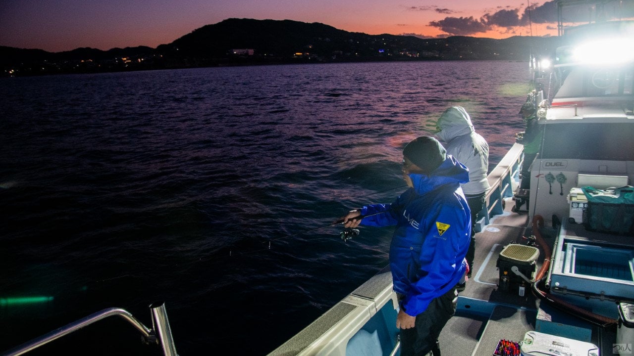 朝6時の出船直後