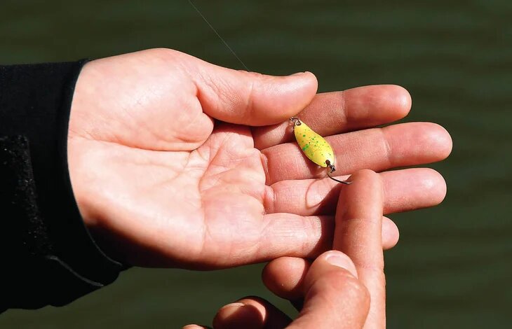 スプーンのフック