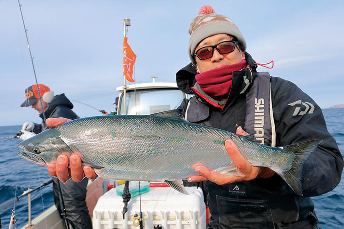 北海道 積丹半島沖のサクラマスを釣って食べる！釣る編 | 全国おすすめ