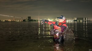 冬の湾奥シーバスは足で稼げ。潮位に合わせて「釣り方」を変える