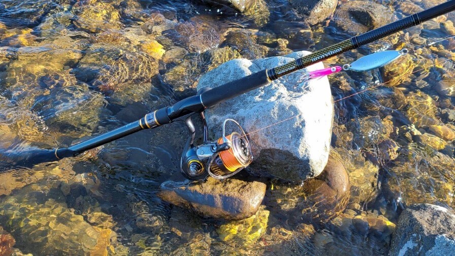 サケ（アキアジ）釣り】ウキルアーの基本：エキスパートが教える
