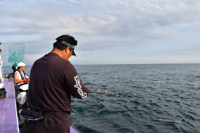 【はじめての相模湾キハダマグロ釣り・釣り方】アタリを待つ