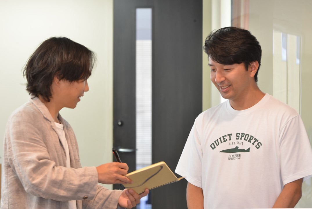 編集部の会話風景