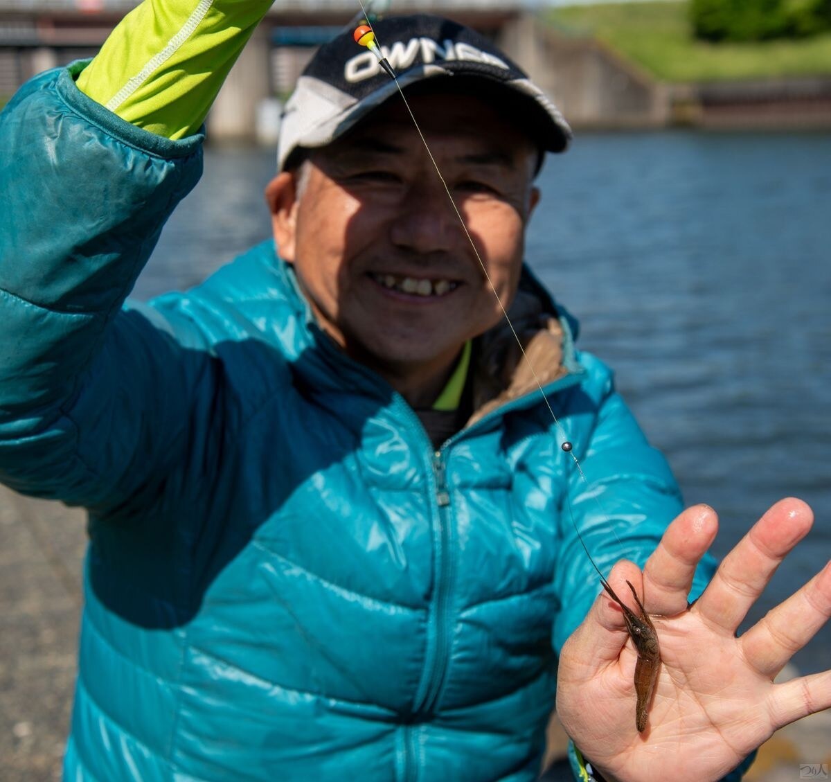開始早々にまずまずのオスが釣れて幸先のよいスタートだったが……