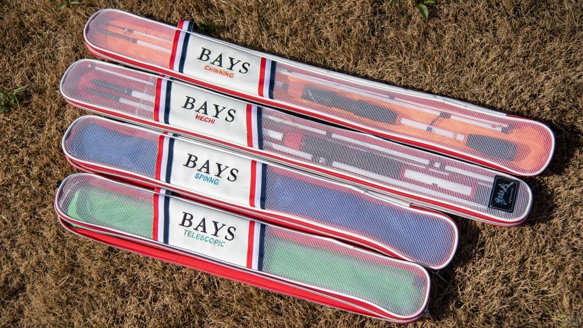 BAYSシリーズは小継タイプ3種類に振り出しタイプが1種類。携帯に便利なロッドケースにコンパクトに収納して持ち運びができる