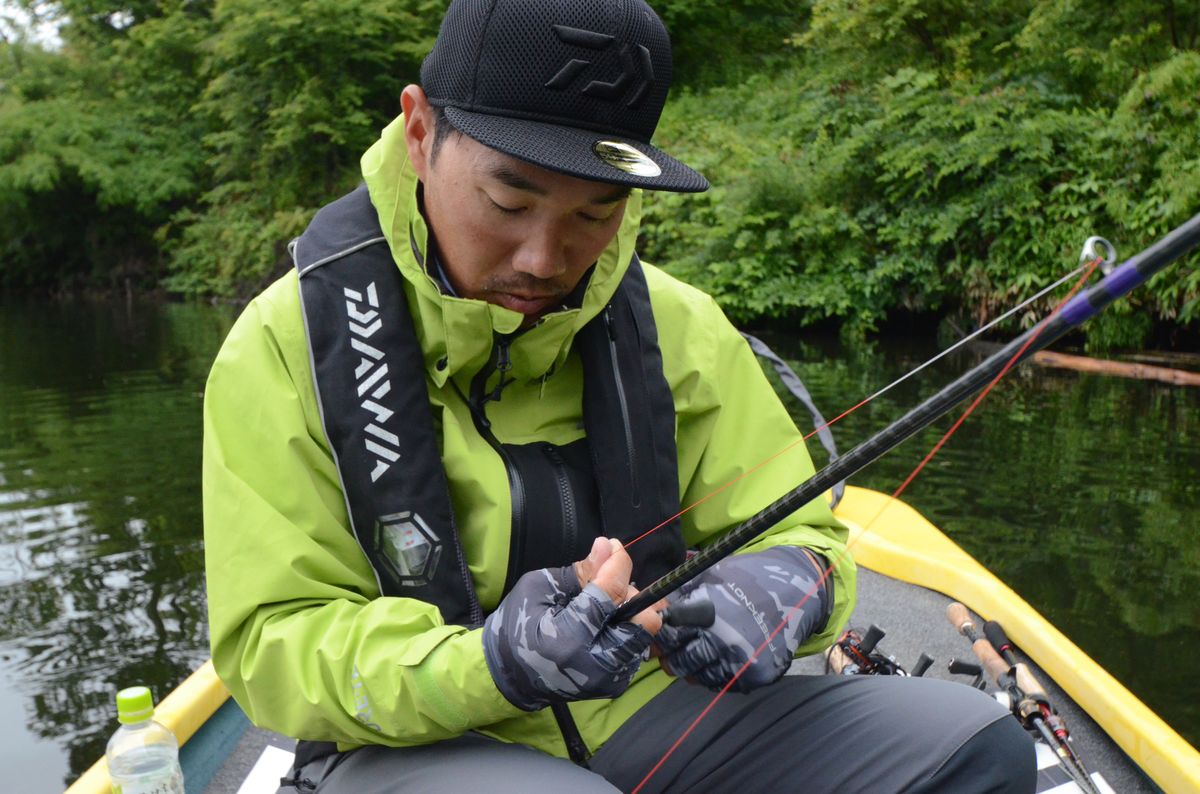 初心者にもオススメ イチから教わるフロッグタックル選び Basser