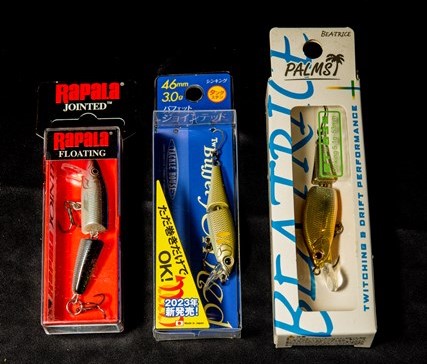 ジョイントタイプならではのスネークアクションはトラウトにも効くが、ただ巻きがすべてでもない。左から『ラパラジョインテッド』、『バフェットジョインテッド』、『BEATRICE』