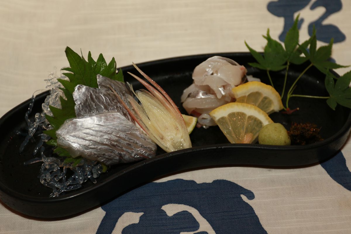 タチウオ料理／タチウオのさばき方！　専門店の板前が解説！